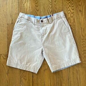 Tommy Hilfiger Men’s Khaki Shorts - Waist Size 34
